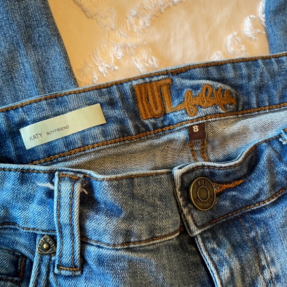 KUT from the Kloth~Katy Boyfriend Jeans - Picture 4 of 9